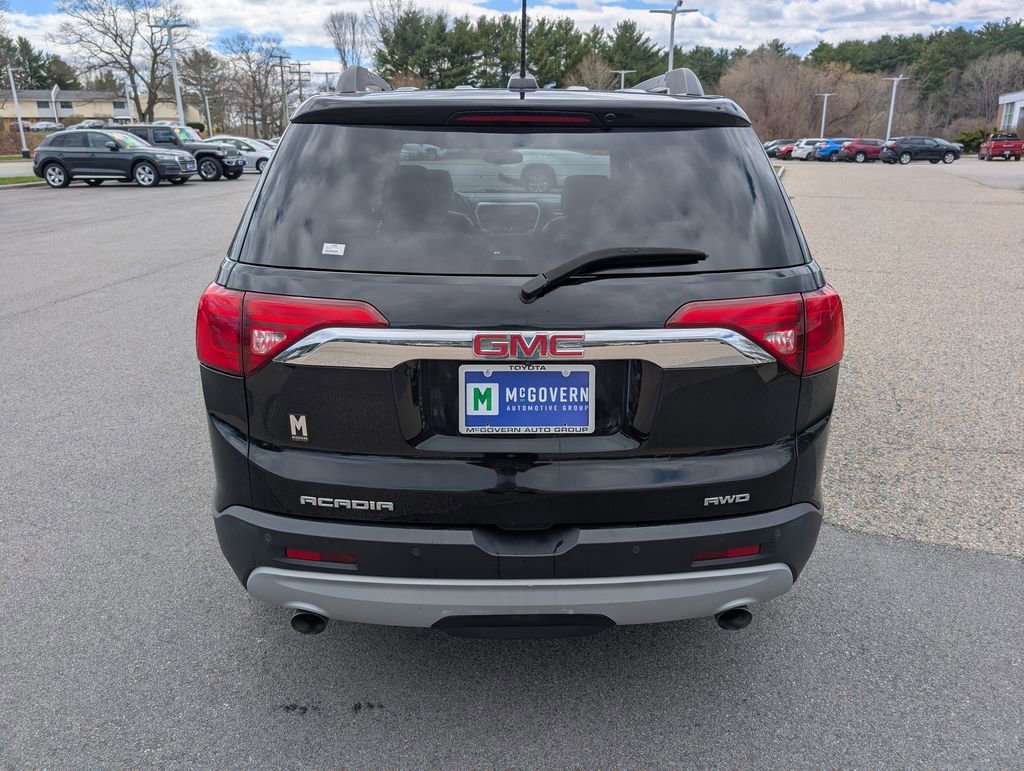 Used 2017 GMC Acadia SLT AWD/4WD image 4