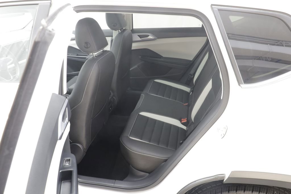 Used 2025 Volkswagen Taos SEL w/ Black Wheel Plus Package AWD/4WD image 14