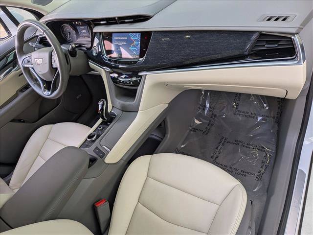 Used 2024 Cadillac XT6 Premium Luxury w/ Technology Package AWD/4WD image 24