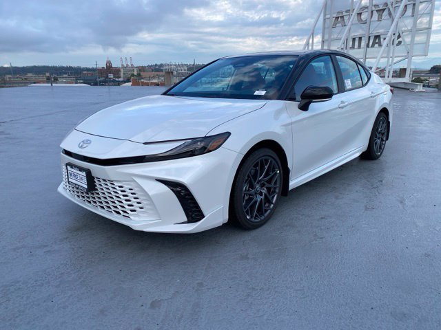 New 2026 Toyota Camry XSE w/ Premium Package AWD/4WD image 5