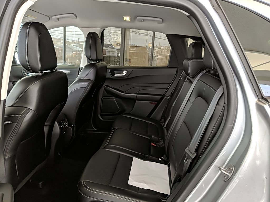 Used 2022 Ford Escape SEL image 13