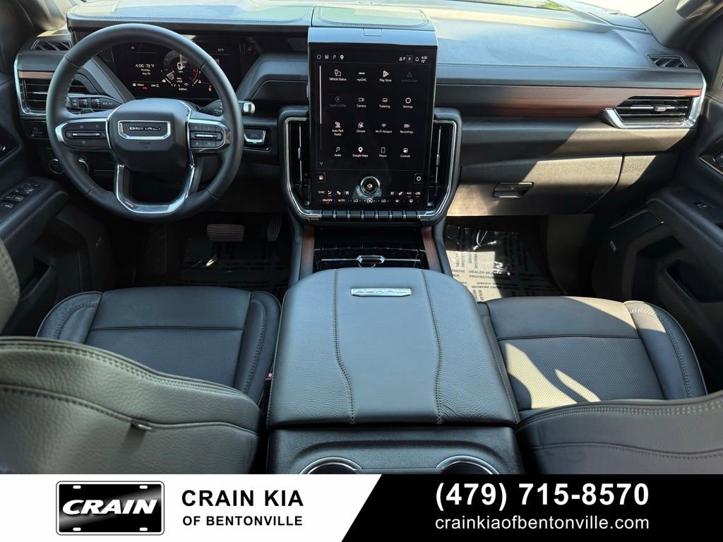 Used 2026 GMC Yukon Denali w/ Sun & Power Step Package AWD/4WD image 29