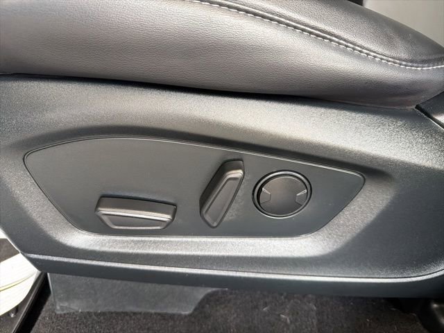 Used 2023 Ford Explorer XLT w/ Equipment Group 202A image 21