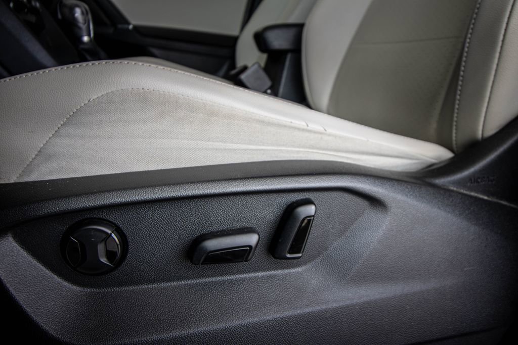 Used 2018 Volkswagen Tiguan S AWD/4WD image 21