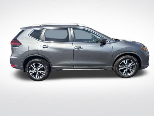 Used 2019 Nissan Rogue SV w/ Premium Package image 6