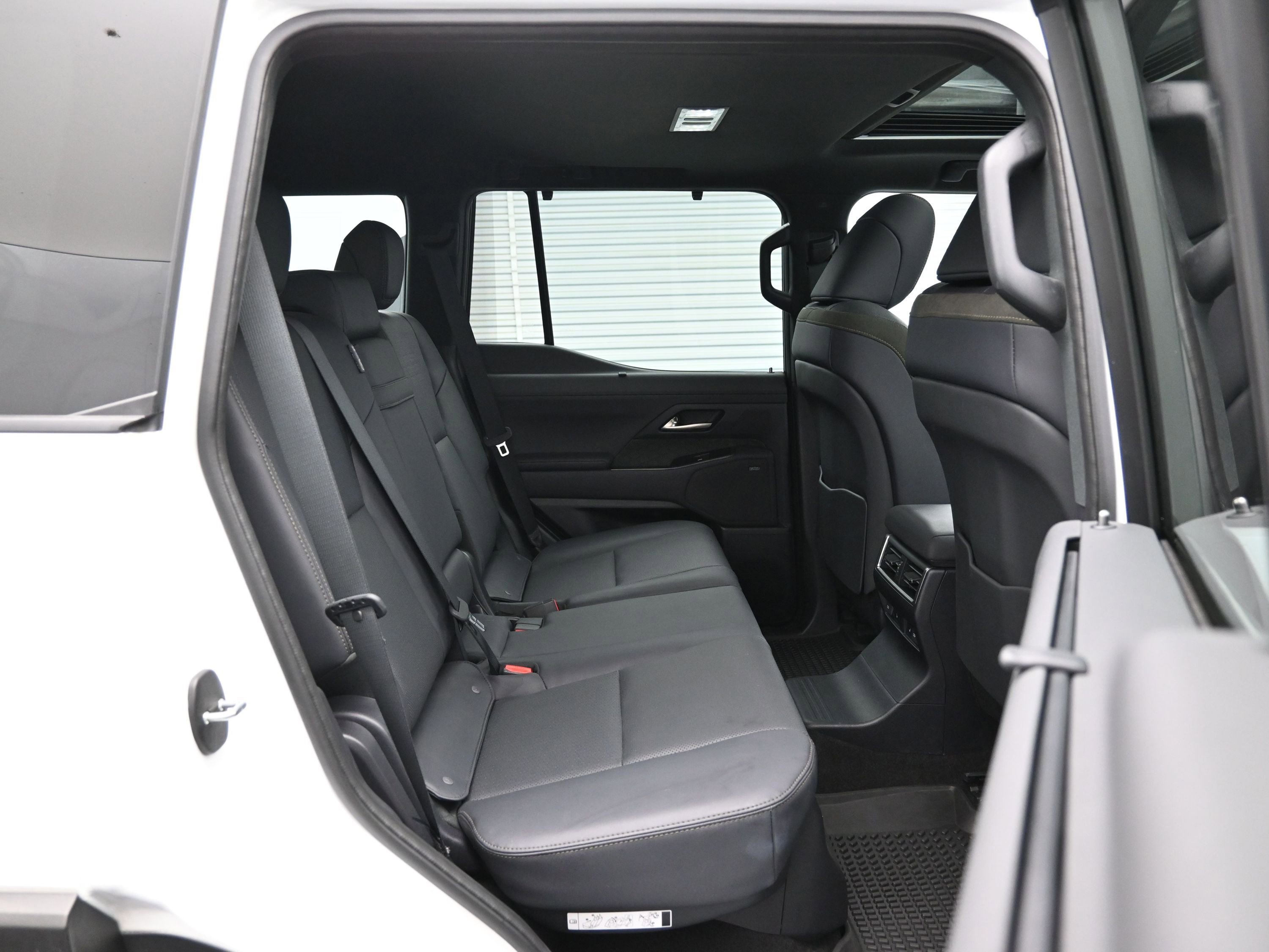 Used 2024 Lexus GX 550 GX 550 Overtrail+ image 12