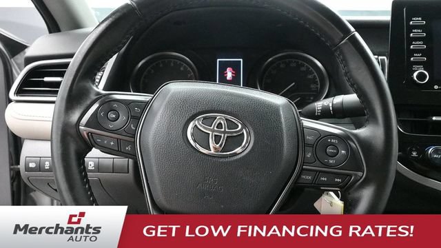 Used 2022 Toyota Camry SE FWD image 15