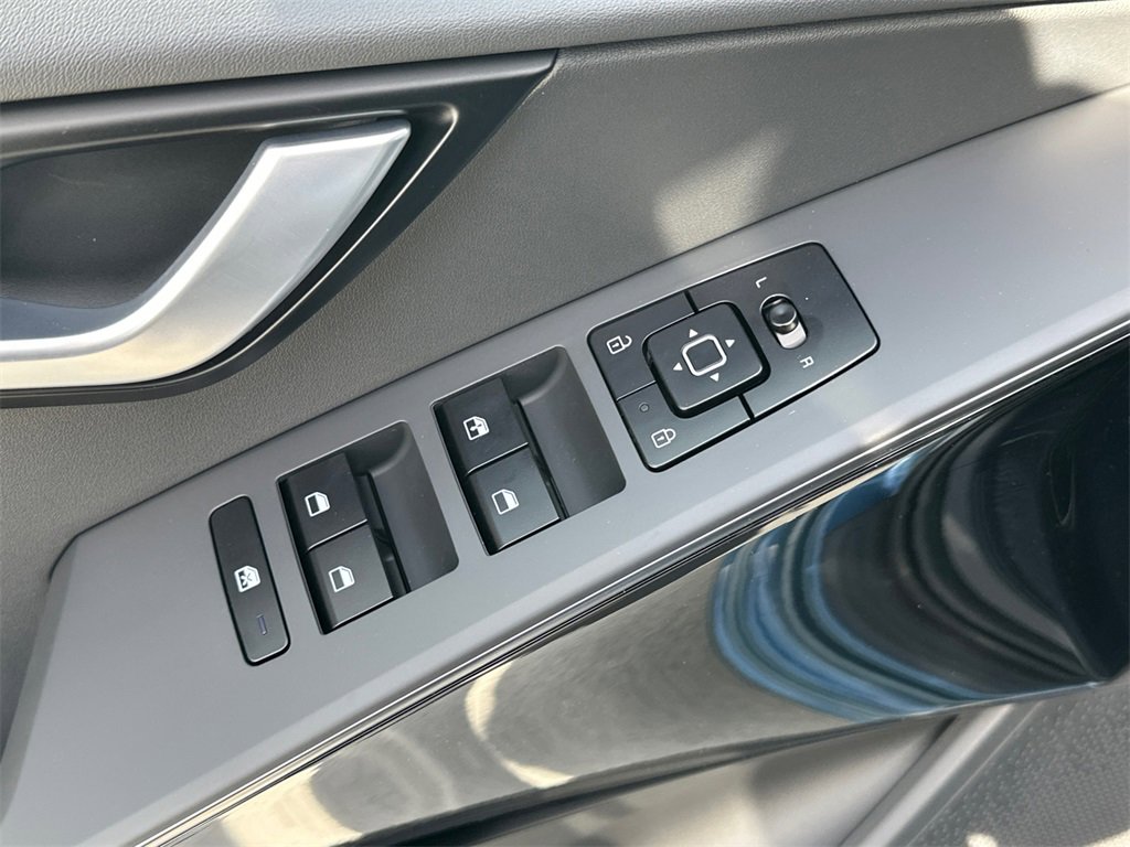 New 2025 Kia Niro Wind image 16