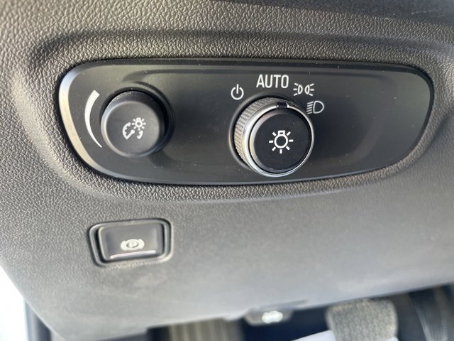 Used 2024 GMC Terrain SLE image 15