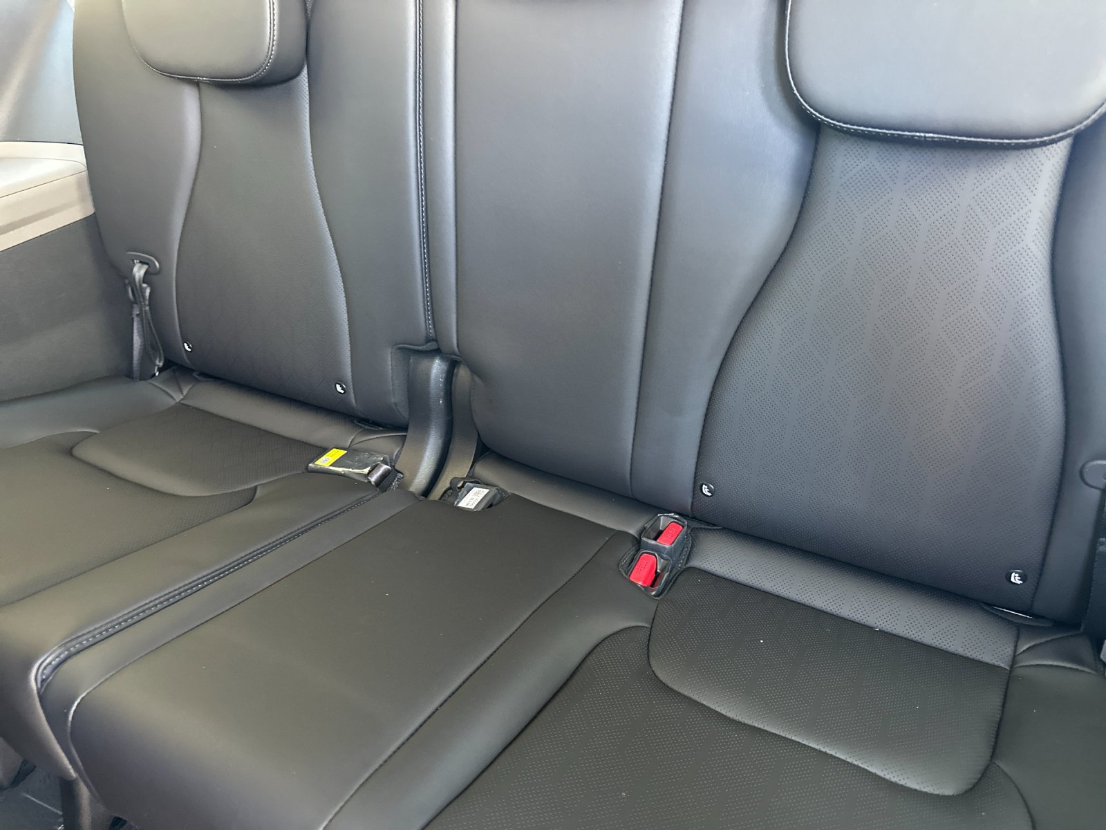 New 2027 Kia Carnival LXS FWD image 15