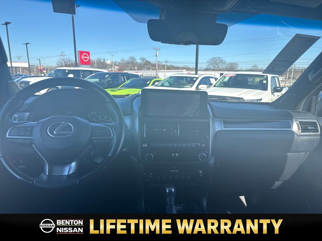 Used 2023 Lexus GX 460 Premium w/ Premium Package image 14