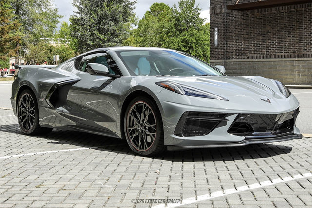 Used 2025 Chevrolet Corvette Stingray Premium Cpe w/ Z51 Performance Package RWD image 12