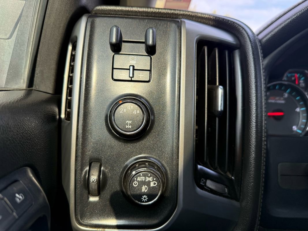 Used 2015 Chevrolet Silverado 2500 LTZ w/ Duramax Plus Package image 33