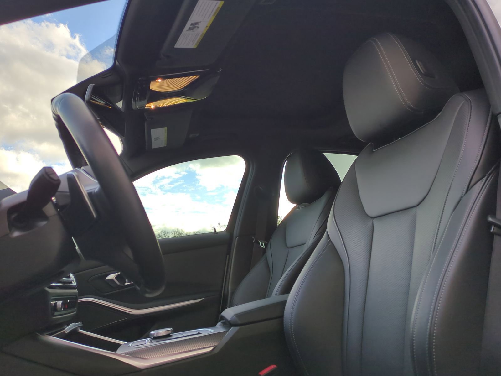 Certified 2023 BMW 330i Sedan w/ M Sport Package image 14