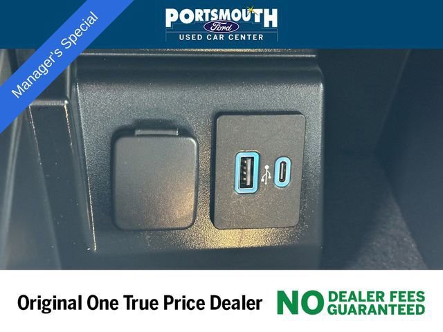 Used 2022 Ford Explorer XLT w/ Equipment Group 202A image 13