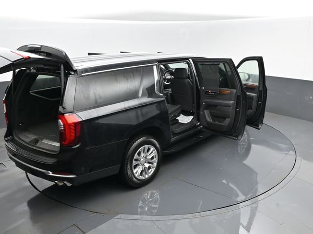 Used 2025 GMC Yukon XL Denali AWD/4WD image 34