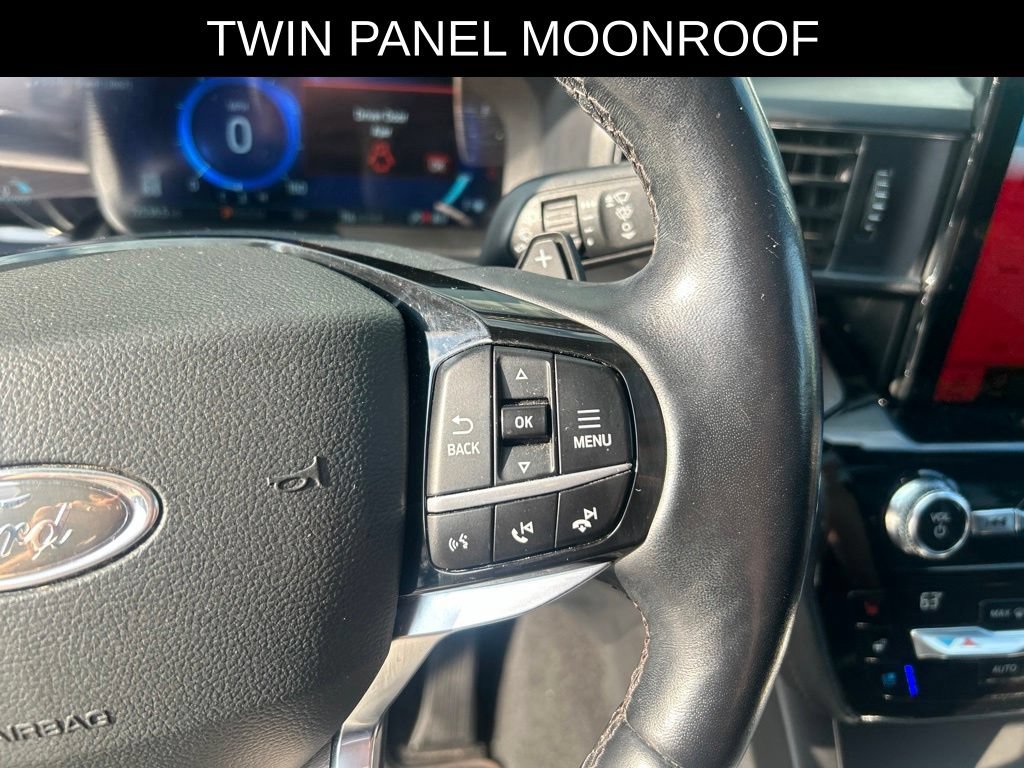Used 2021 Ford Explorer Platinum w/ Equipment Group 601A AWD/4WD image 17