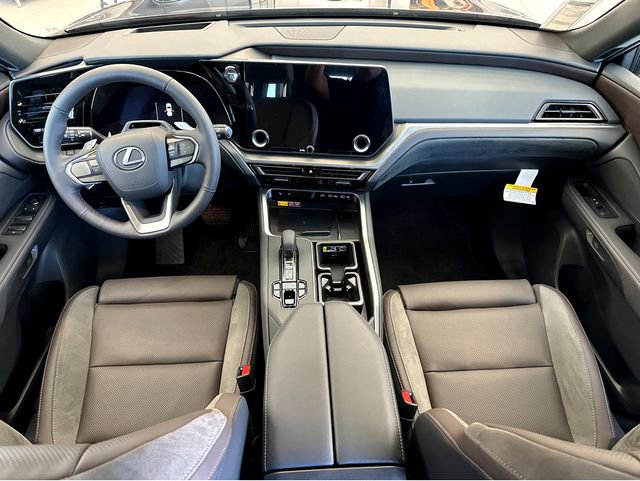 New 2026 Lexus TX 550h AWD Plug-In Hybrid image 5