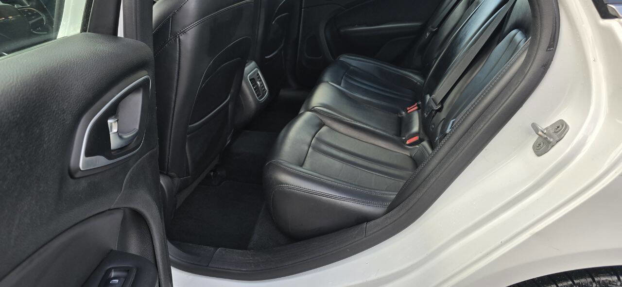 Used 2015 Chrysler 200 C w/ Navigation & Sound Group I image 14