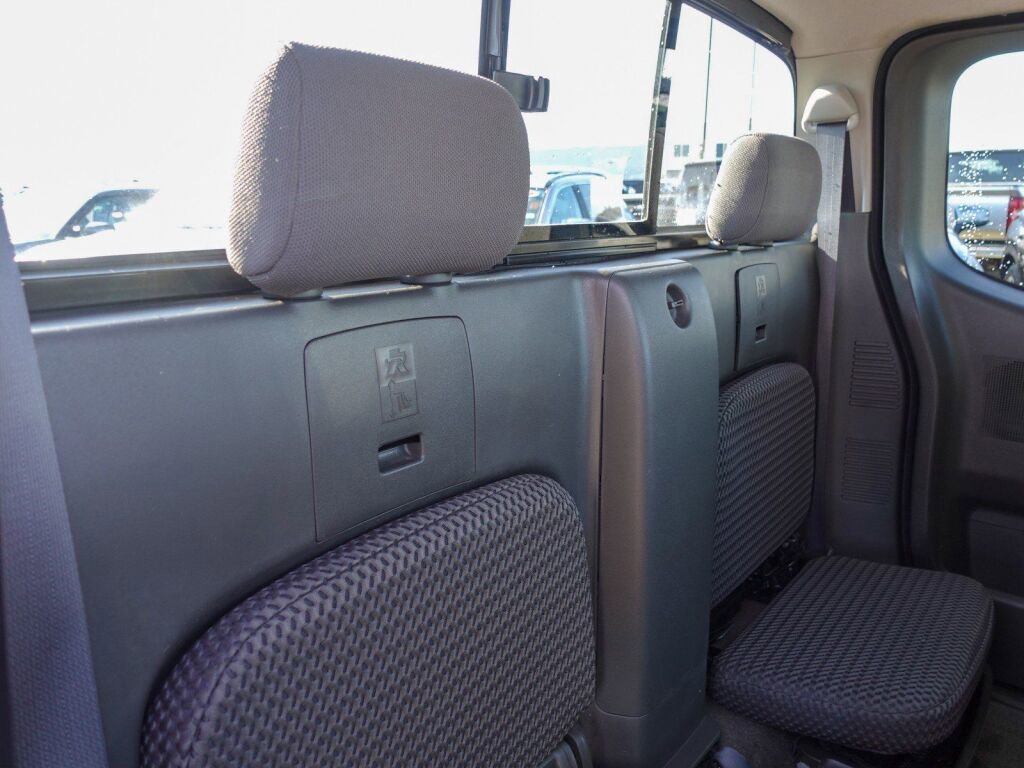 Used 2013 Nissan Frontier SV w/ SV Value Truck Pkg image 14