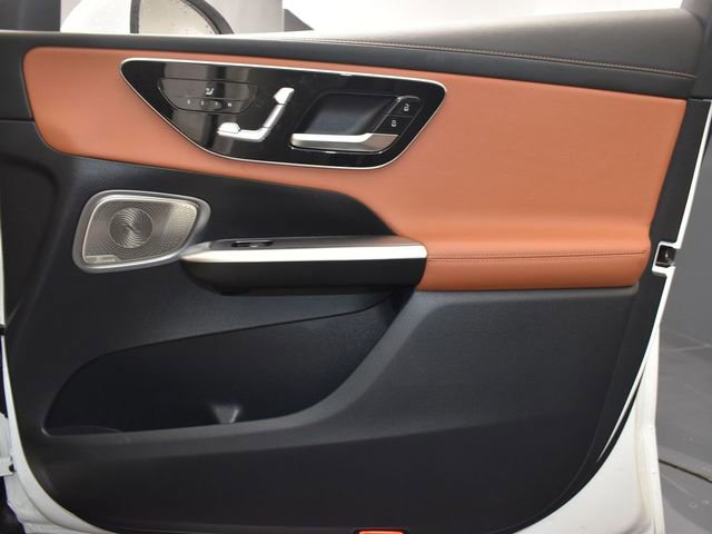 Used 2023 Mercedes-Benz GLC 300 4MATIC image 13