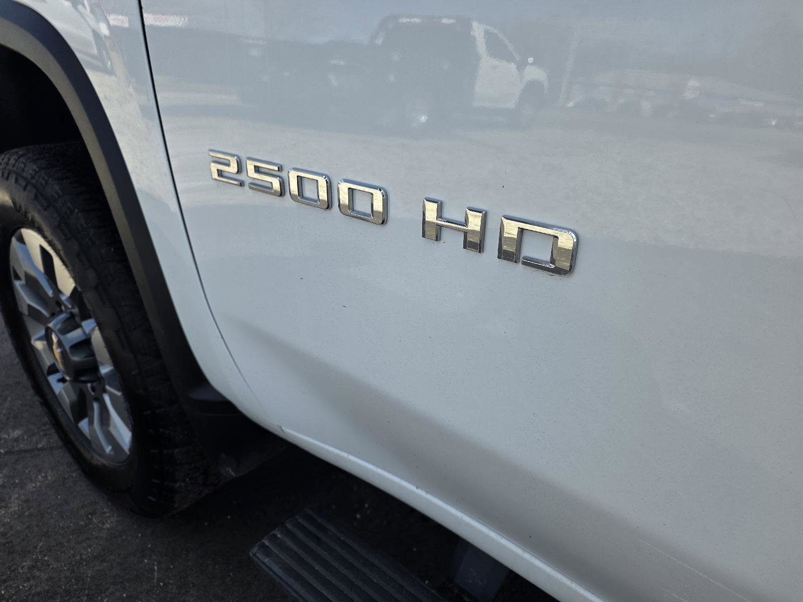 Used 2022 Chevrolet Silverado 2500 Custom w/ Custom Convenience Package image 7