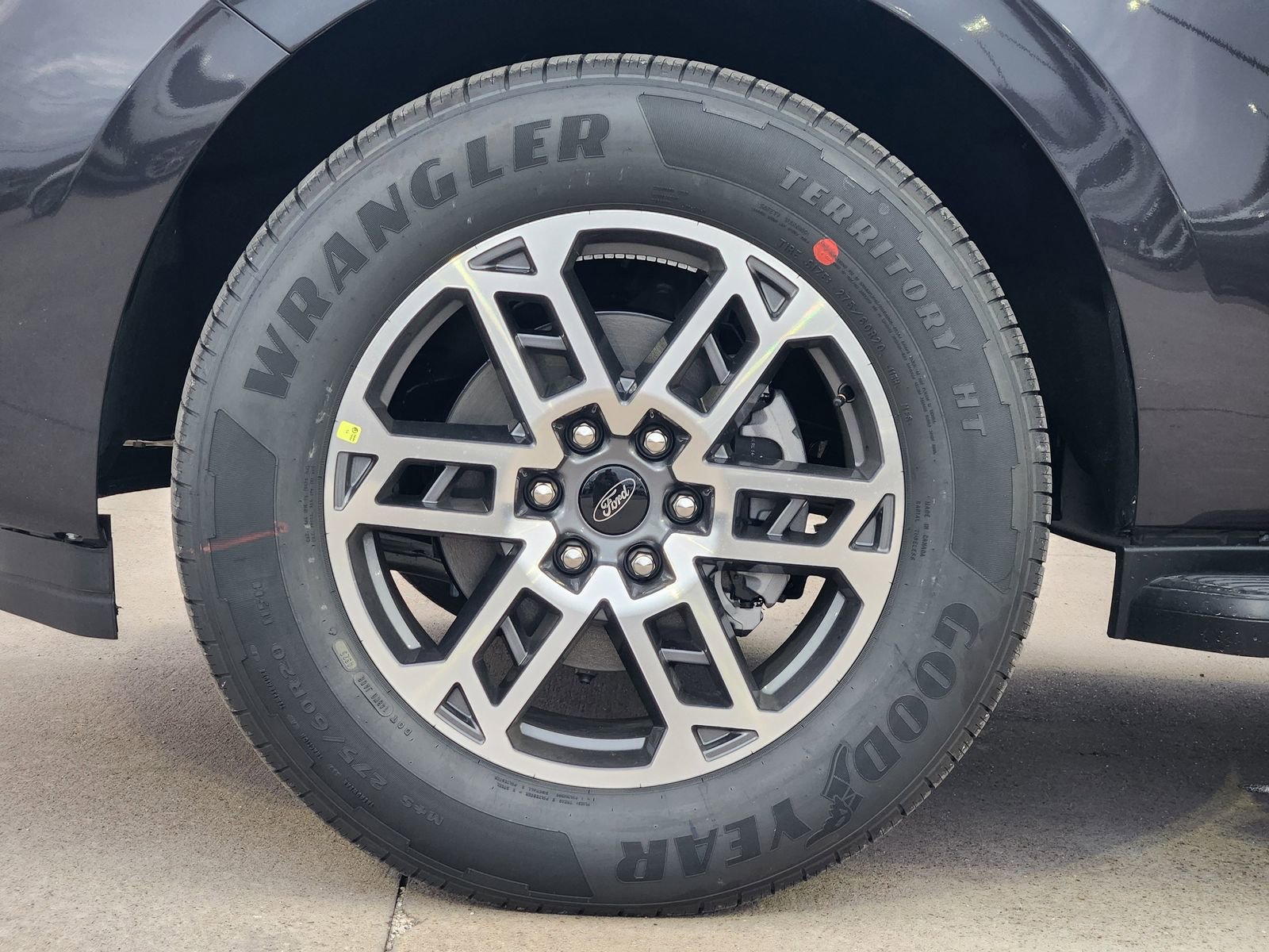 New 2026 Ford Expedition Active image 11