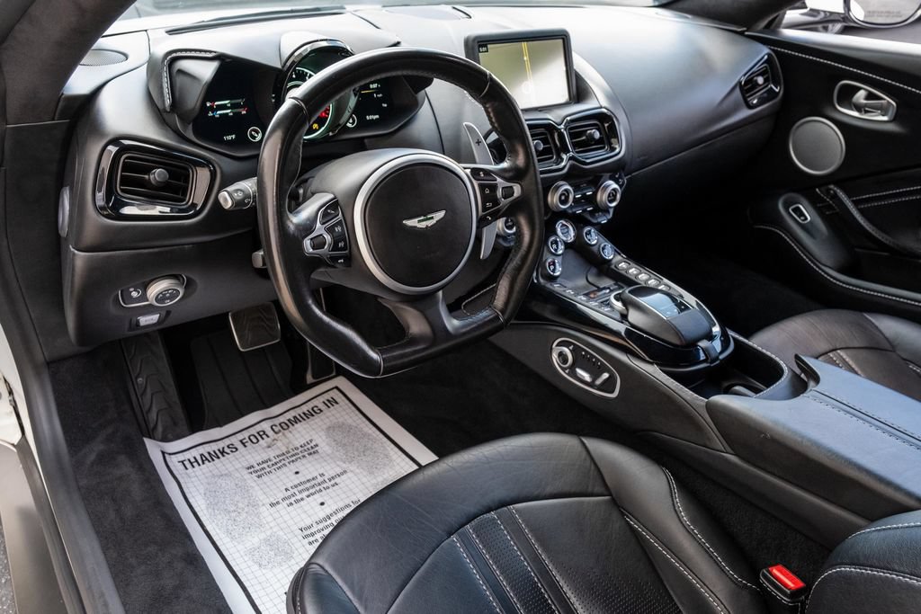 Used 2019 Aston Martin V8 Vantage Coupe RWD image 23