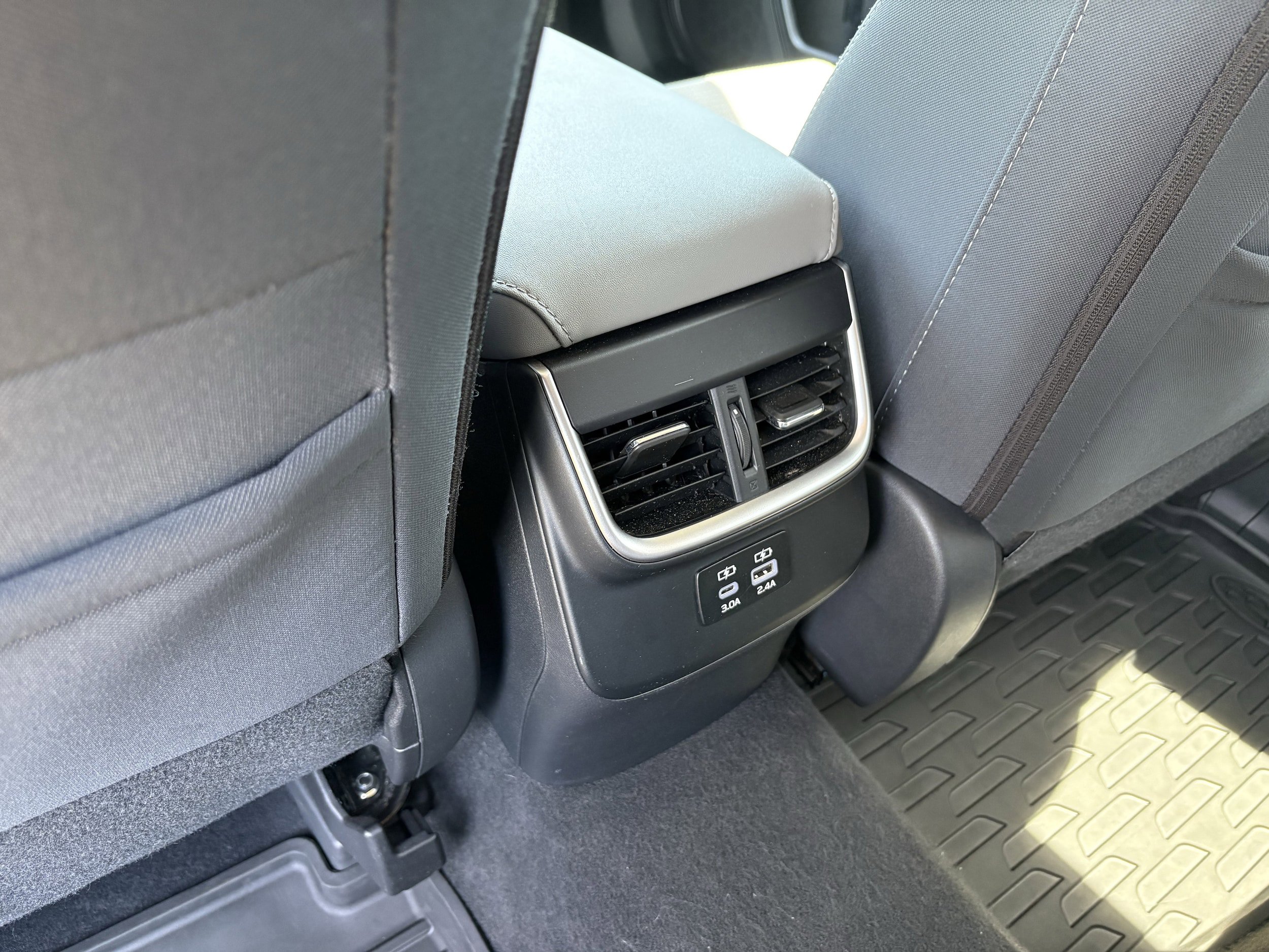 Certified 2024 Subaru Outback Premium AWD/4WD image 31