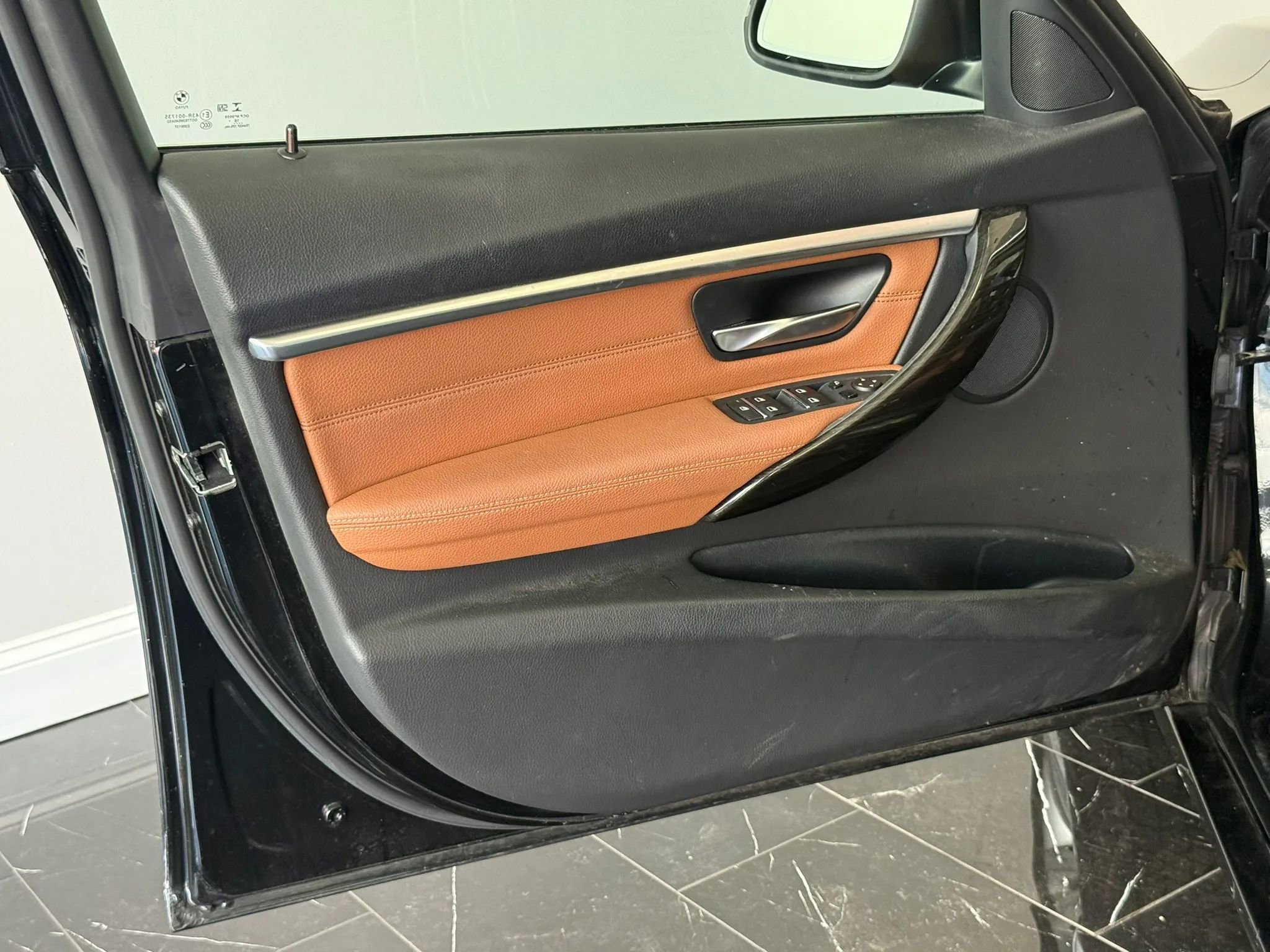 Used 2017 BMW 330i xDrive Sedan image 7