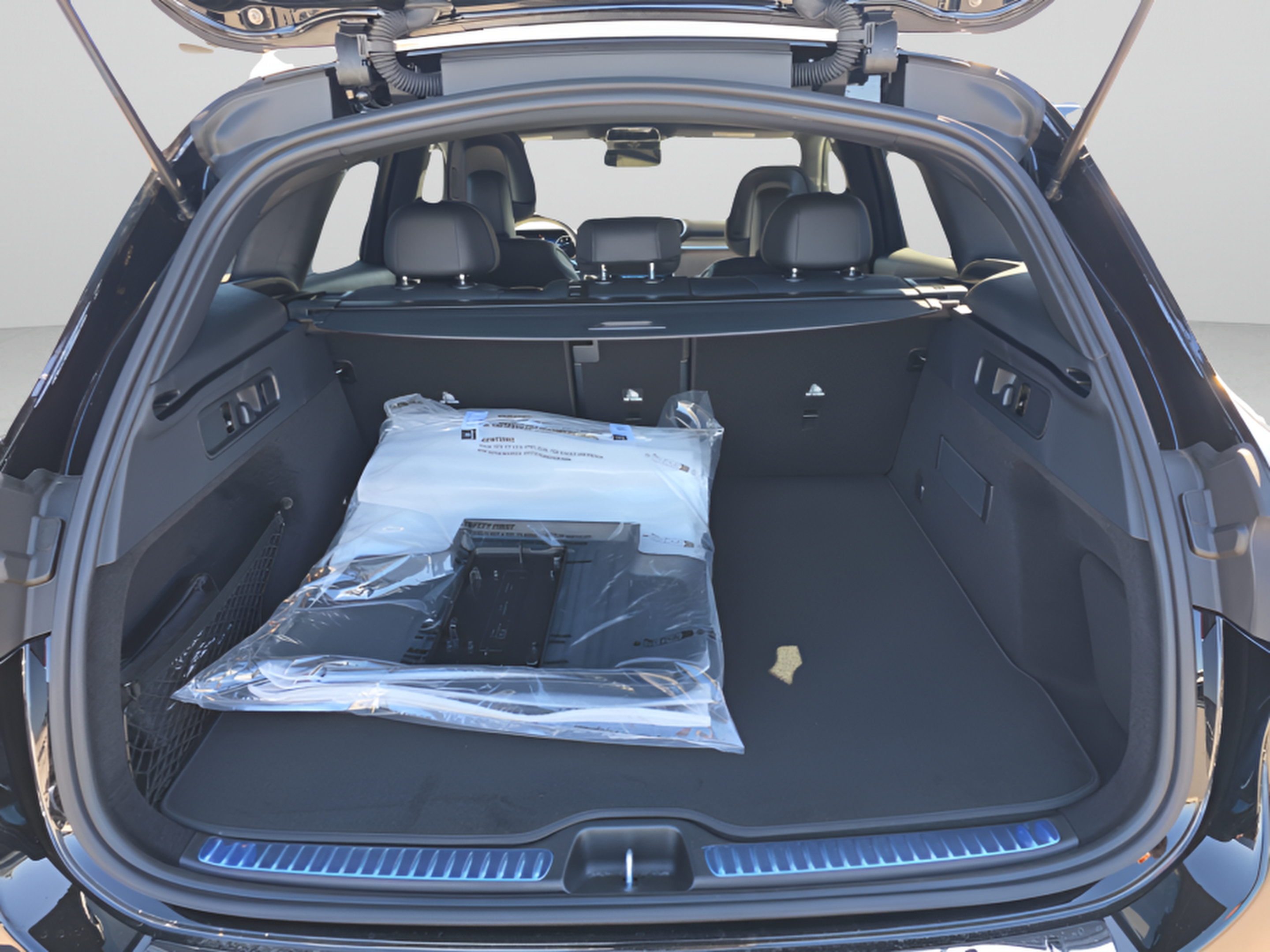 Used 2026 Mercedes-Benz GLC 300 image 29