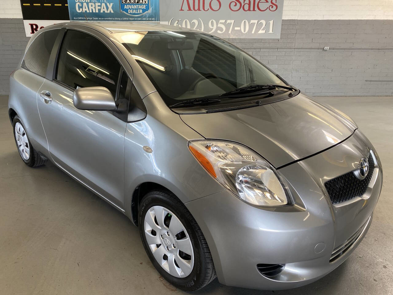 Used 2008 Toyota Yaris 2-Door Hatchback image 6