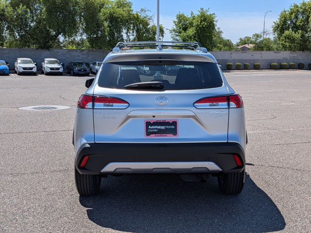 Used 2022 Toyota Corolla Cross LE w/ Moonroof Package FWD image 8