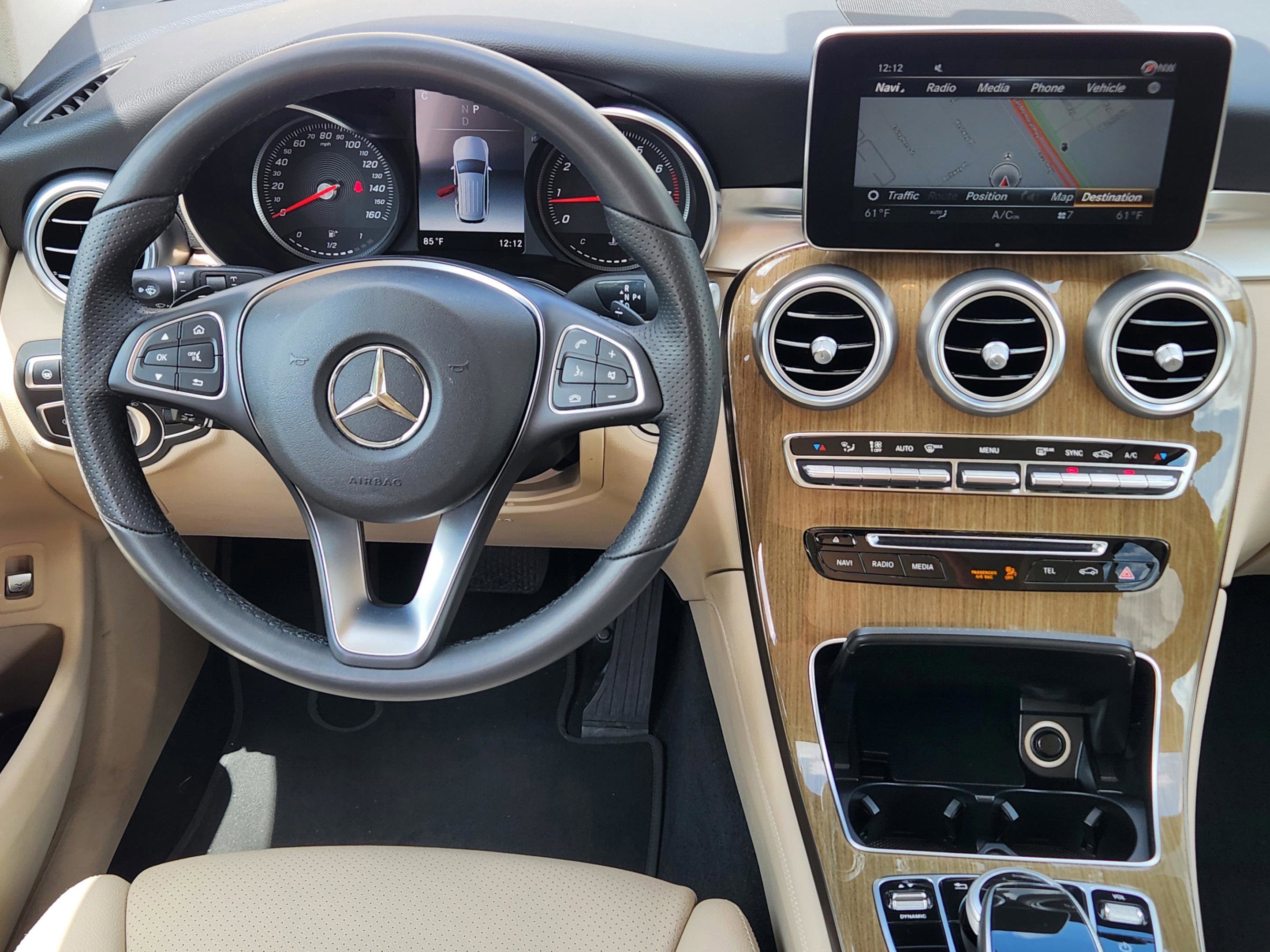 Used 2018 Mercedes-Benz GLC 300 4MATIC image 19