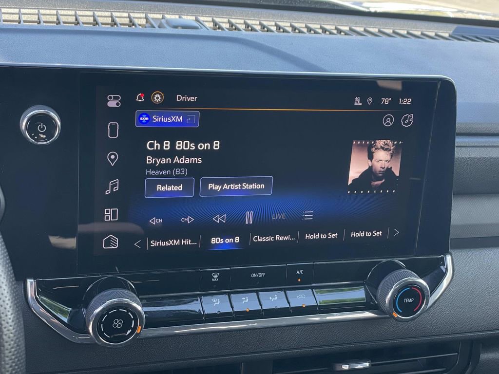 Used 2024 Chevrolet Colorado W/T image 10