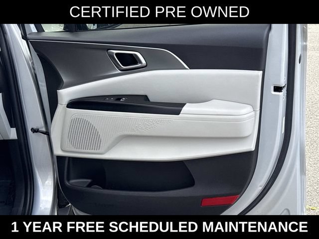 Used 2022 Kia Carnival LX FWD image 8