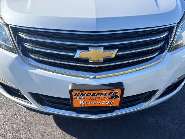 Used 2017 Chevrolet Traverse LT w/ Style and Technology Package AWD/4WD image 14