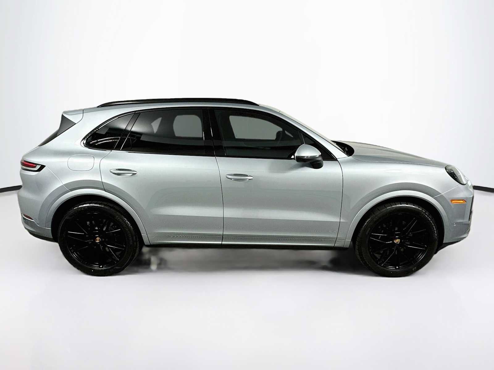 New 2026 Porsche Cayenne AWD/4WD image 8