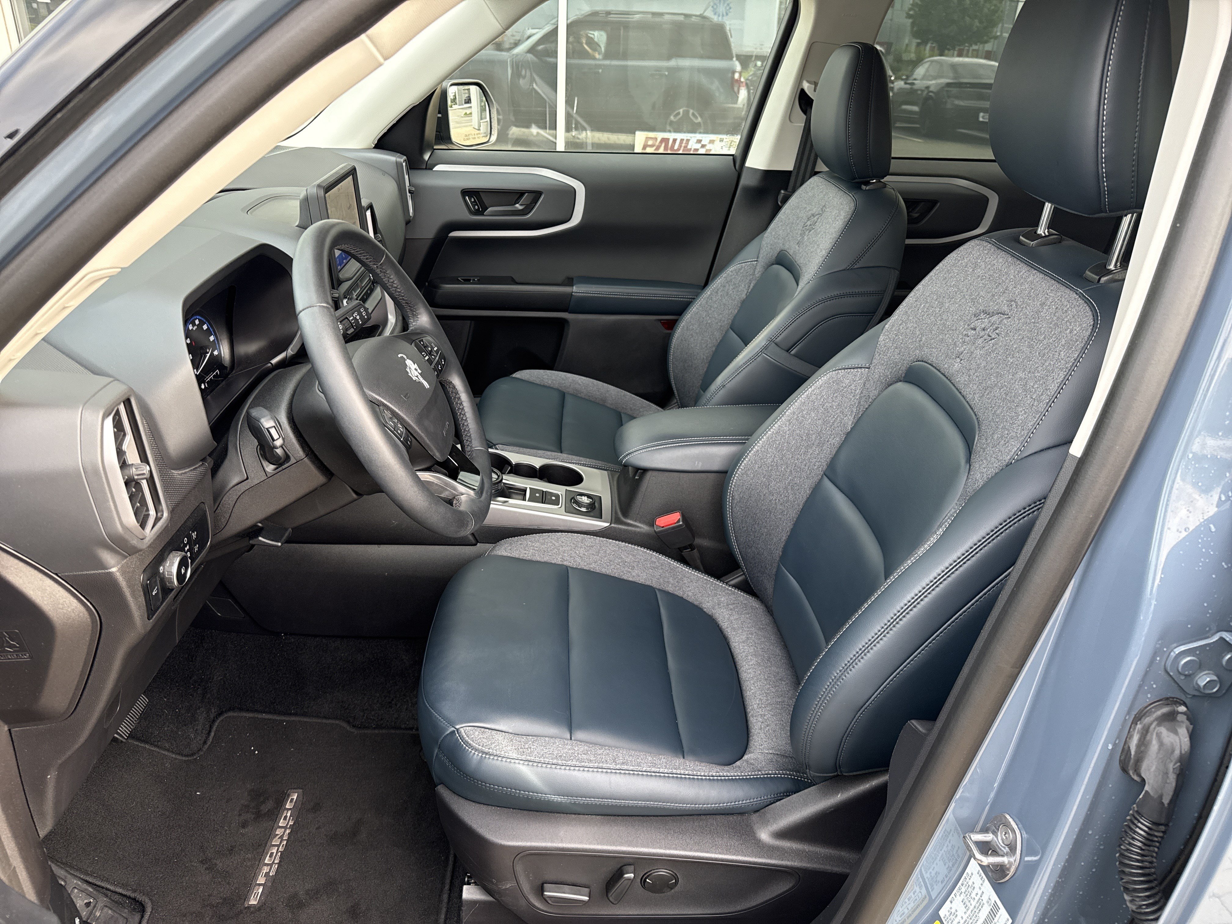 Used 2024 Ford Bronco Sport Outer Banks w/ Tech Package AWD/4WD image 15