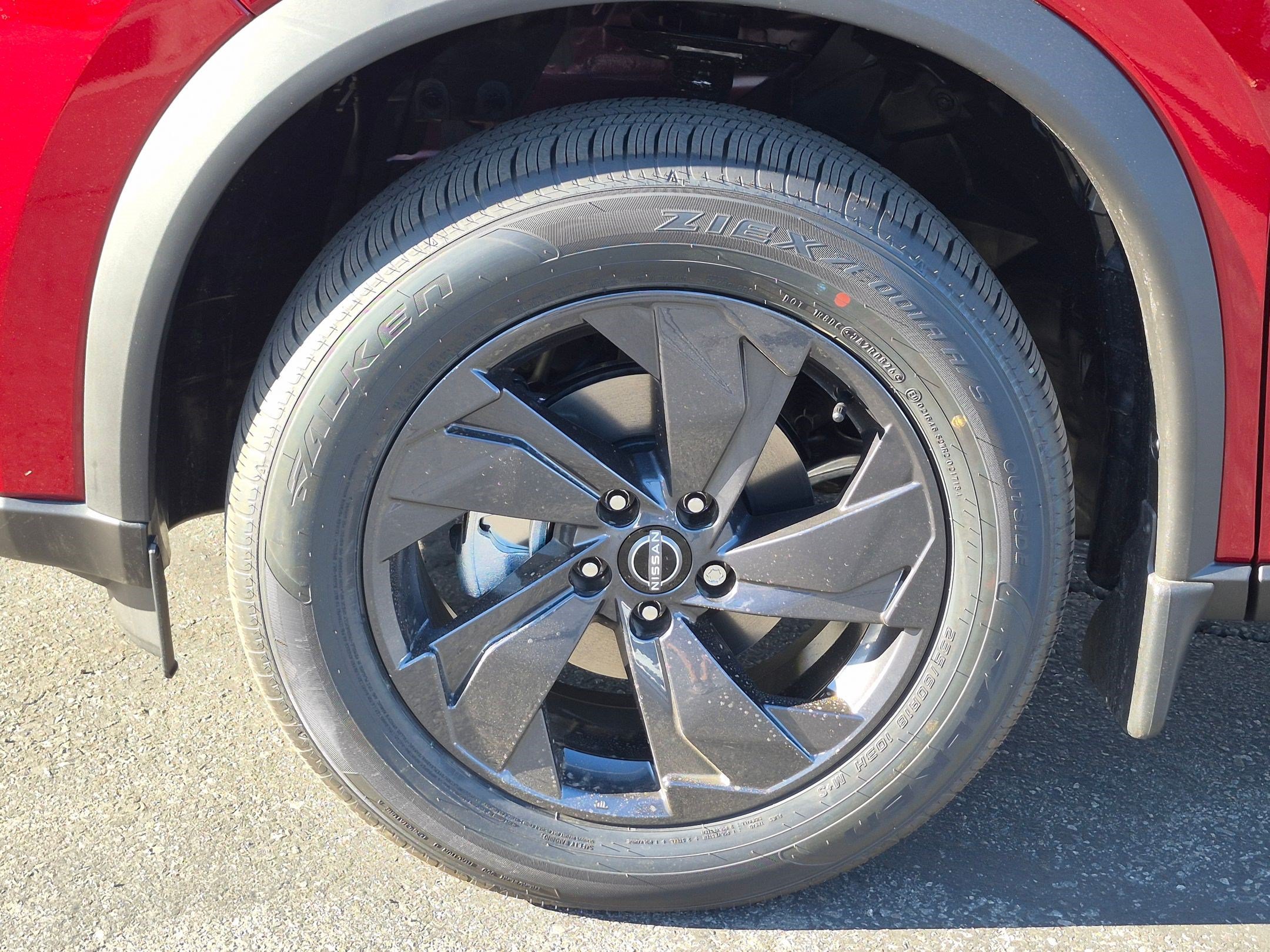 New 2026 Nissan Rogue SV FWD image 9