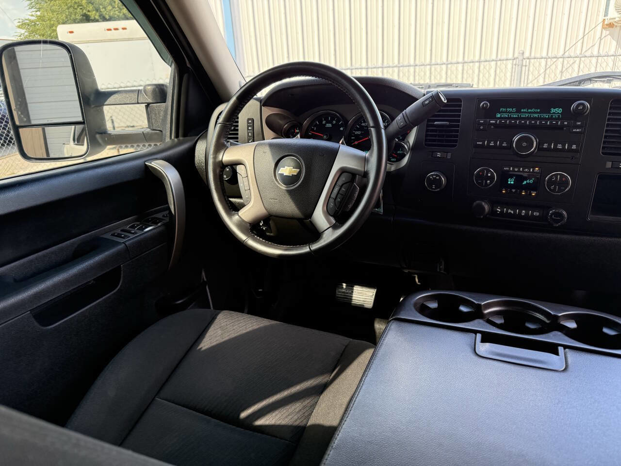 Used 2014 Chevrolet Silverado 2500 LT w/ Interior Plus Package image 23