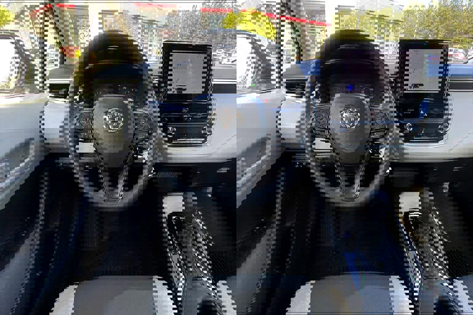 Used 2024 Toyota Corolla LE image 6