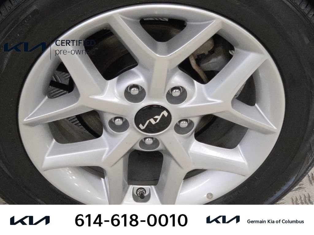Certified 2025 Kia Soul LX FWD image 13