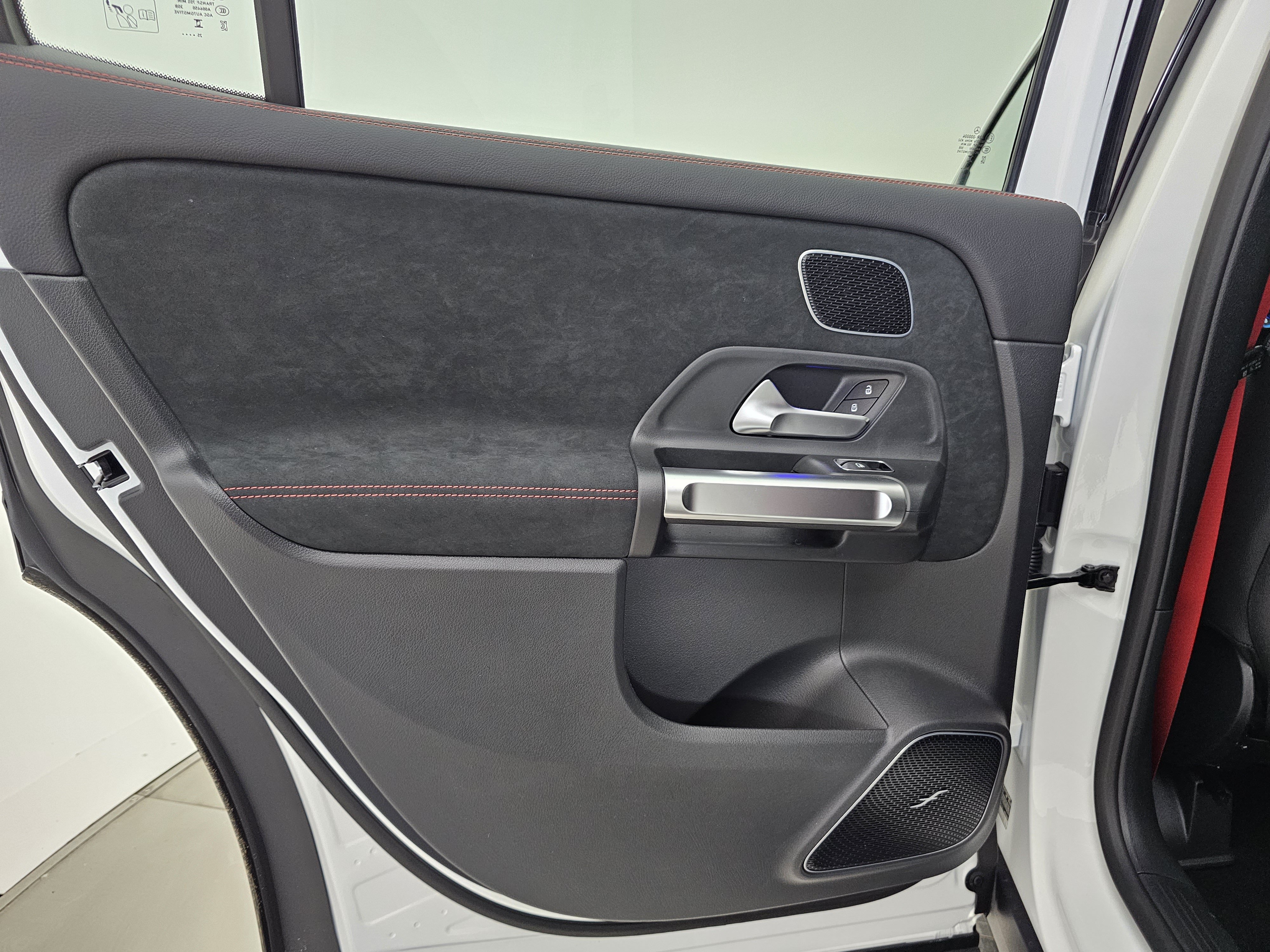 New 2026 Mercedes-Benz GLB 35 AMG 4MATIC image 24