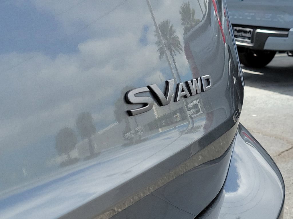 Used 2024 Nissan Rogue SV image 6