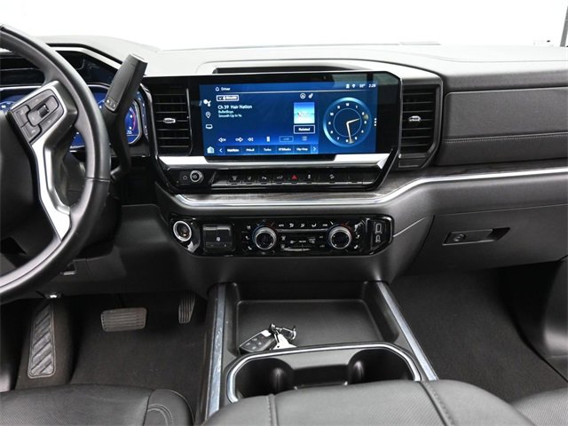 Used 2024 Chevrolet Silverado 2500 LTZ w/ LTZ Convenience Package image 26