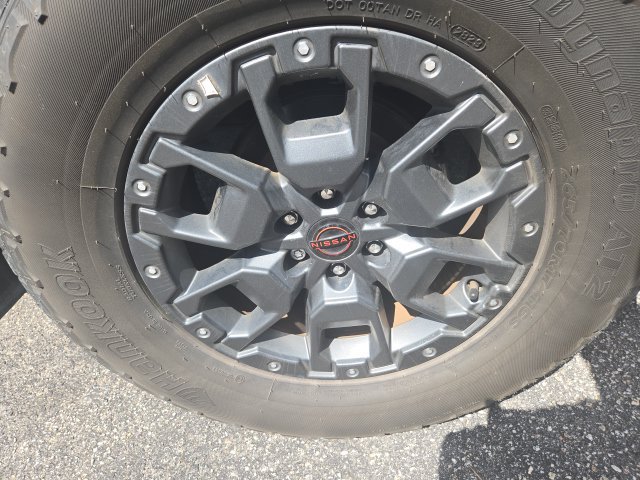 Certified 2024 Nissan Frontier PRO-4X w/ Pro Premium Package AWD/4WD image 11