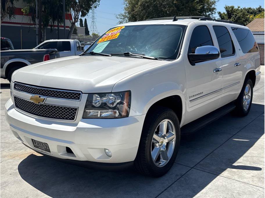 Used 2013 Chevrolet Suburban LTZ RWD image 3