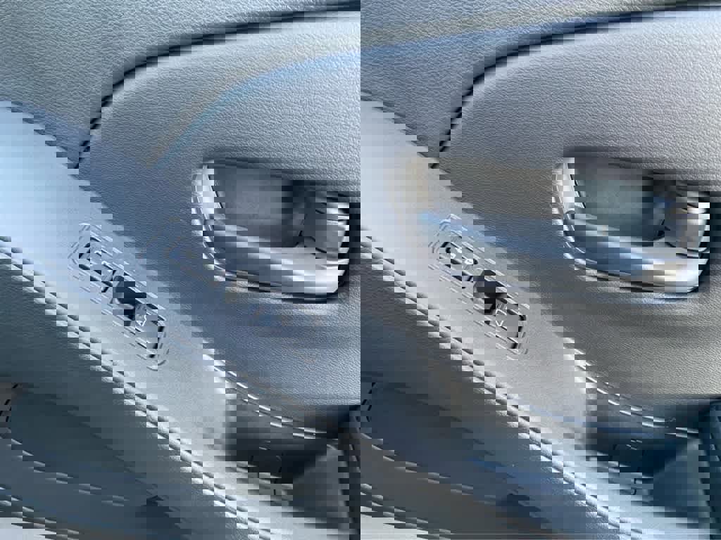 New 2026 Nissan Frontier SV w/ All-Weather Content Package image 26