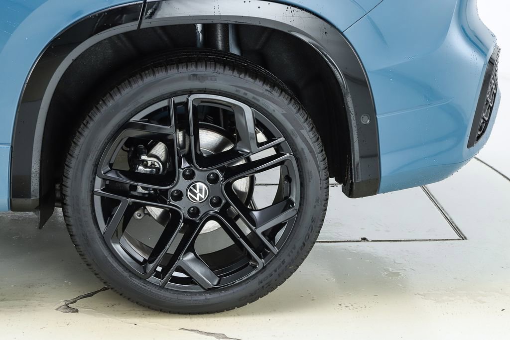 New 2026 Volkswagen Tiguan SE R-Line image 45